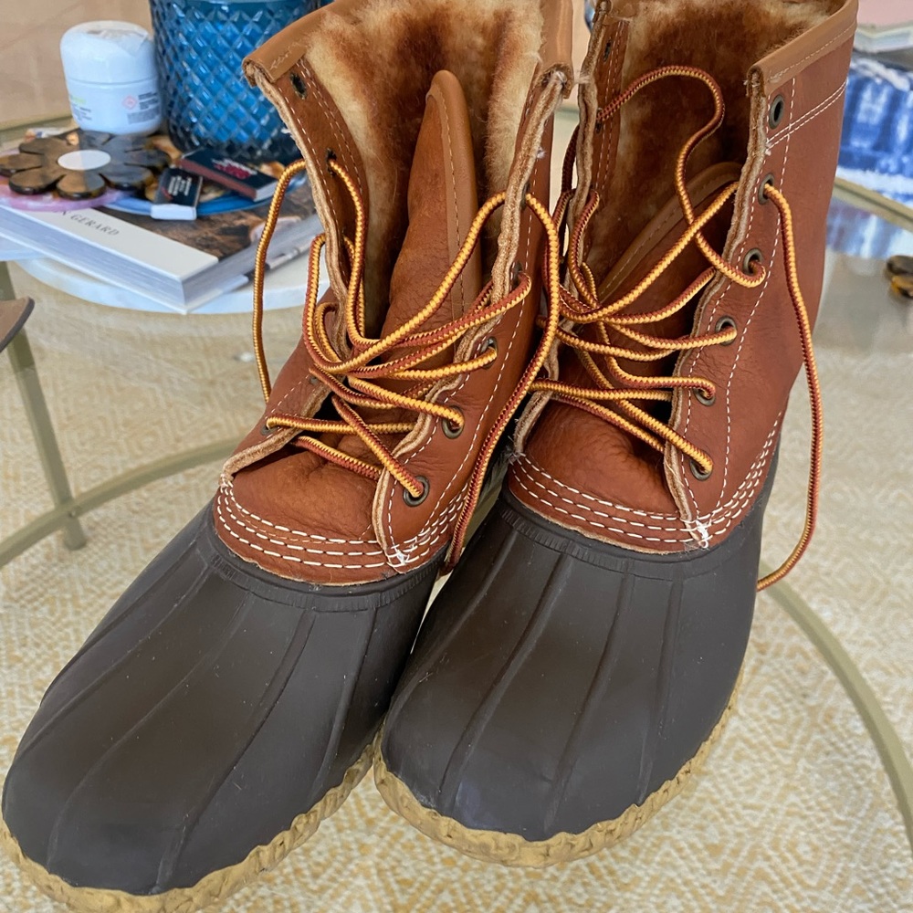 Bean boots